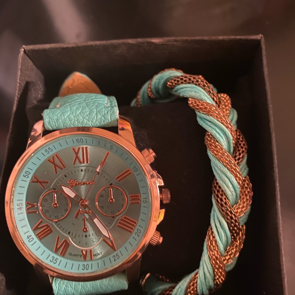 Brand new watch set